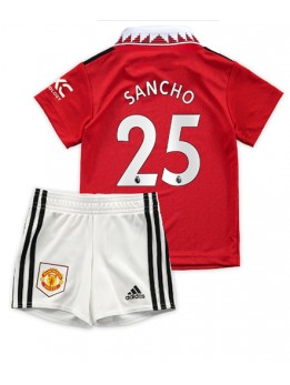 Manchester United Jadon Sancho #25 Heimtrikotsatz für Kinder 2022-23 Kurzarm (+ Kurze Hosen)